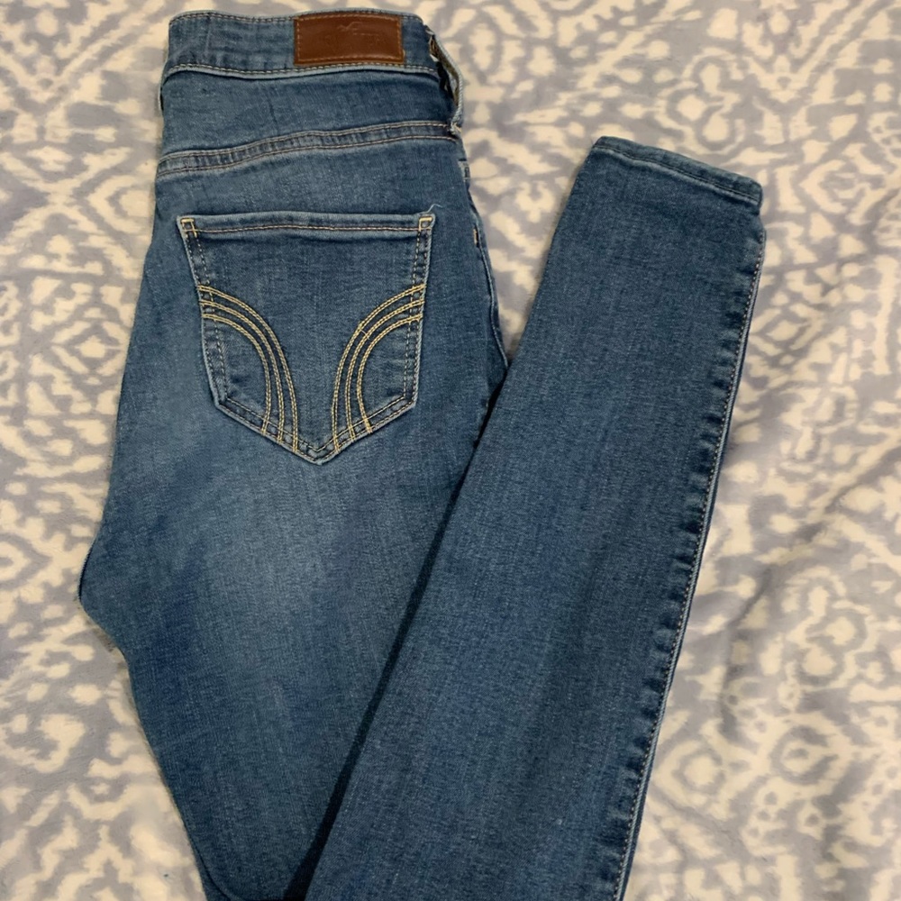Hollister skinny jeans